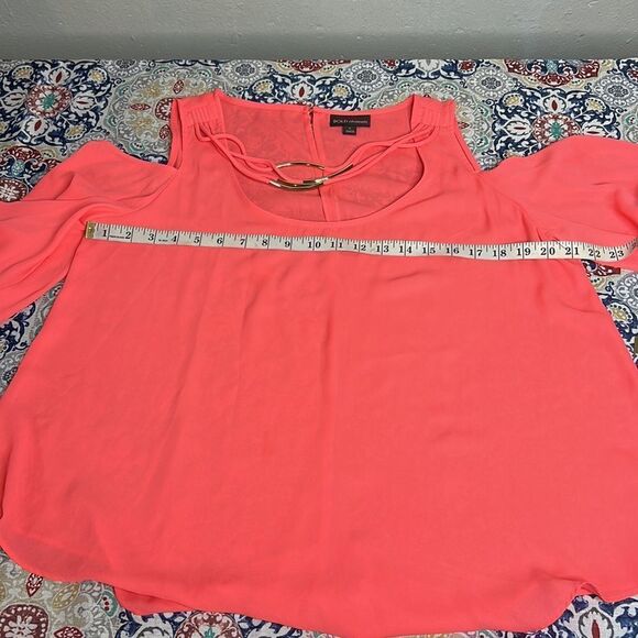 Cold shoulder Blouse top - Picture 7 of 8